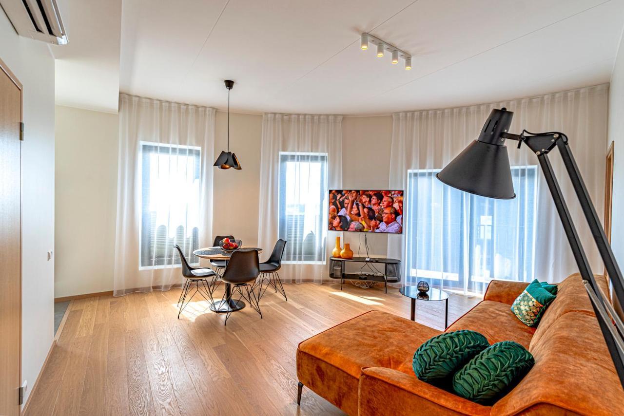 Artisa Riia Str 20B Luxury Penthouse Apartment Tartu Esterno foto